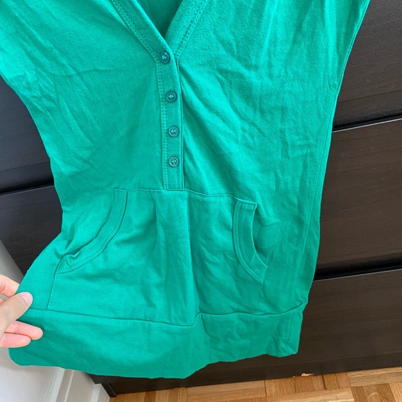 Women’s top - Picture 3 of 3